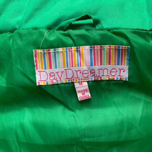 Adorable Girls Green Vest - Picture 5 of 5